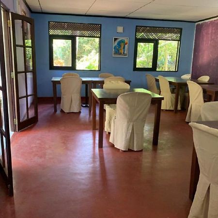 Palm Beach Inn & Sea Shells Cabanas Bentota Exterior photo