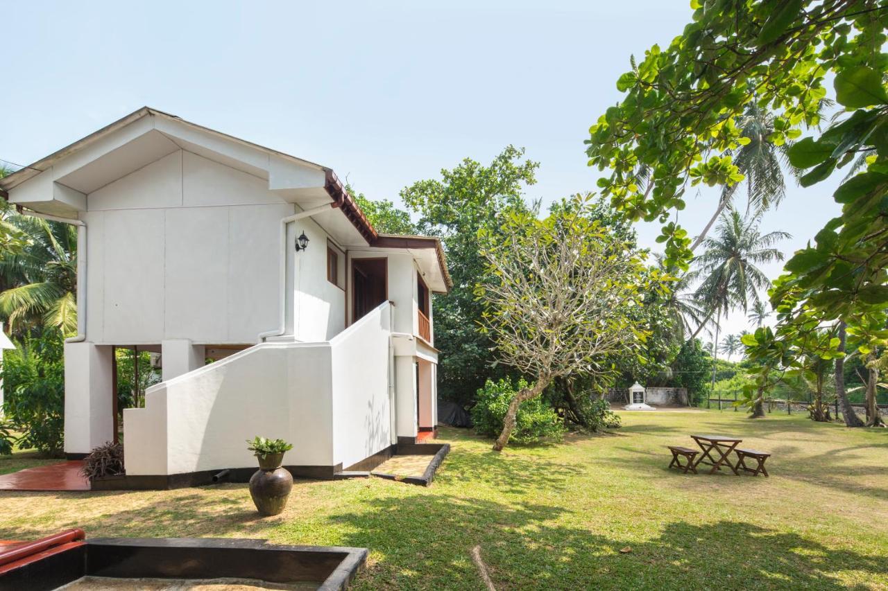 Palm Beach Inn & Sea Shells Cabanas Bentota Exterior photo