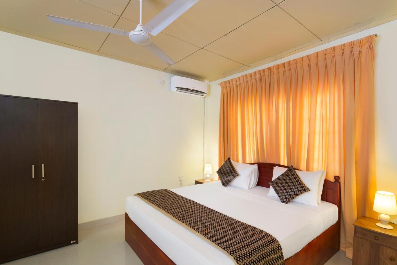 Palm Beach Inn & Sea Shells Cabanas Bentota Room photo